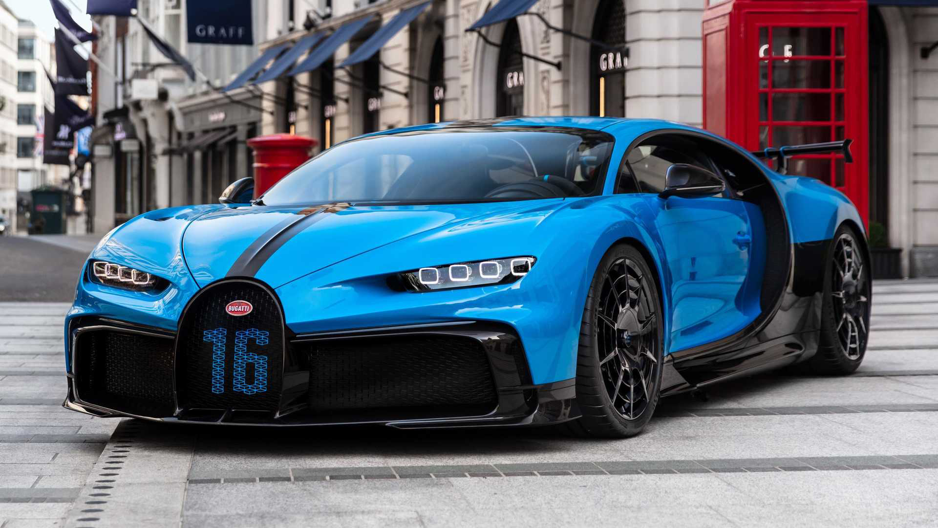 1.Bugatti Chiron